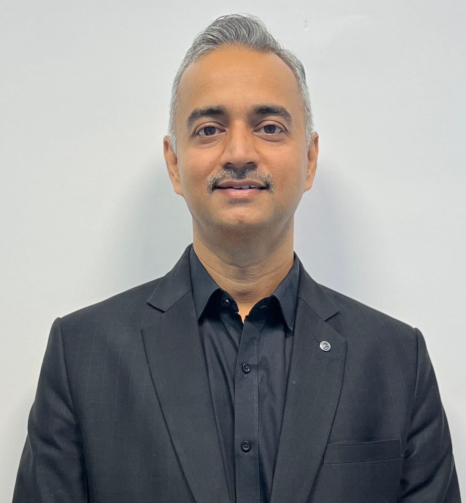 Dr. Ambrish Sharma - Joint Replacement Surgeon in RR Nagar, Bangalore